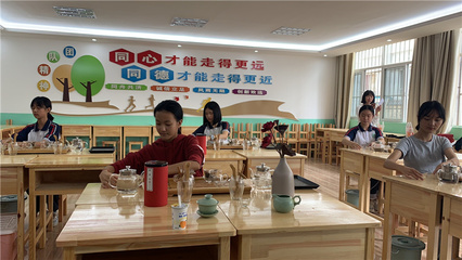 臨滄市鳳慶縣文化和旅游局開展“學黨史 悟思想 辦實事 開新局”國學文化推廣服務系列活動